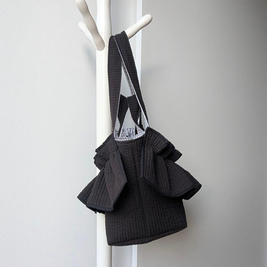 えり。 ヌビバッグ 大きめサイズ フリル マザーズバッグ ハンドメイド