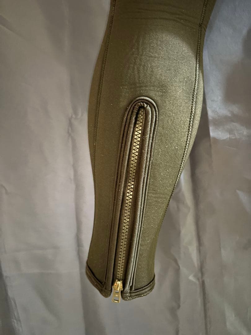 【お値下げ】SHE'S COCOモビーズ ウエットスーツ ベアトップ