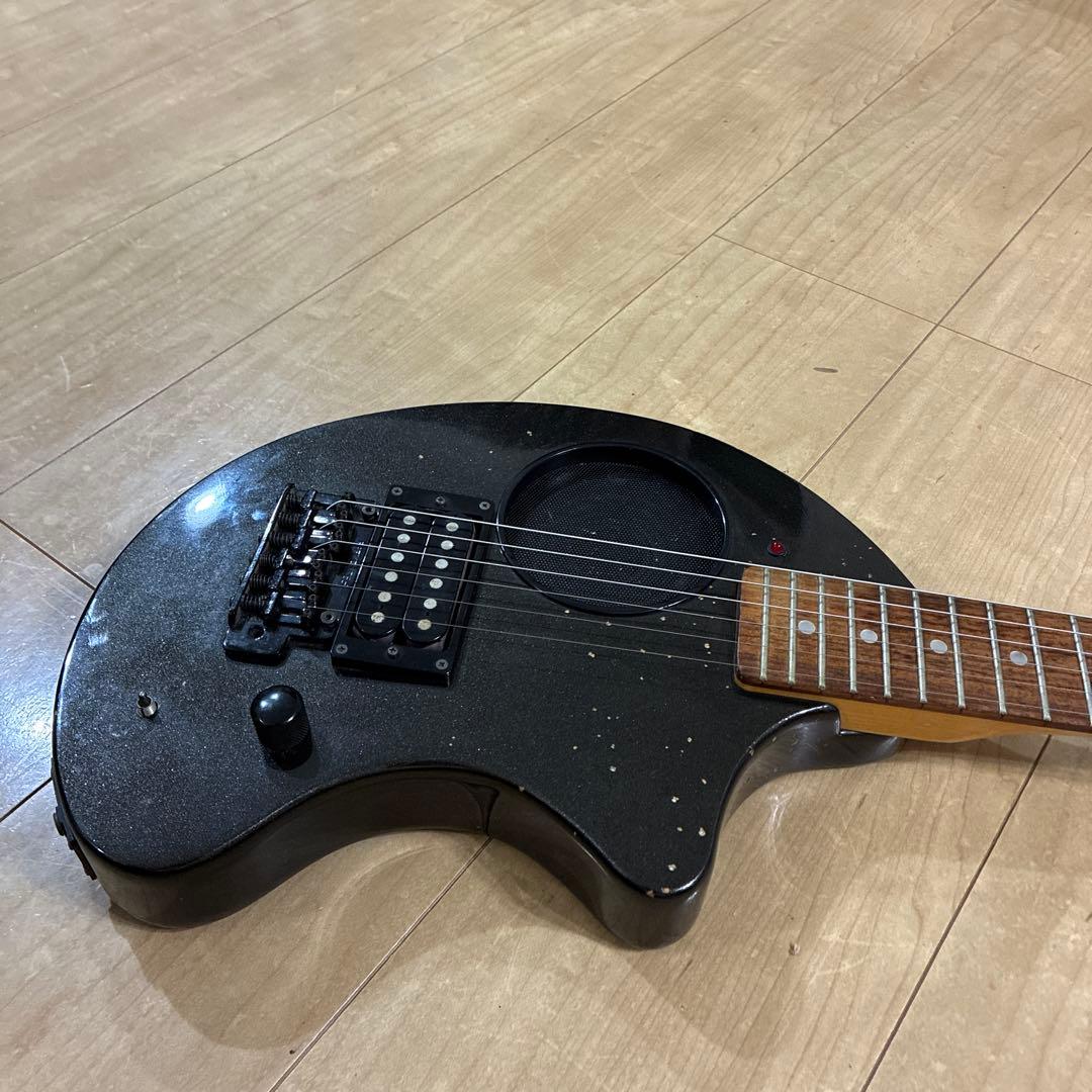 FDRNANDES ZO-3 アンプ内蔵　スピーカー内蔵　エレキギター　ブラック