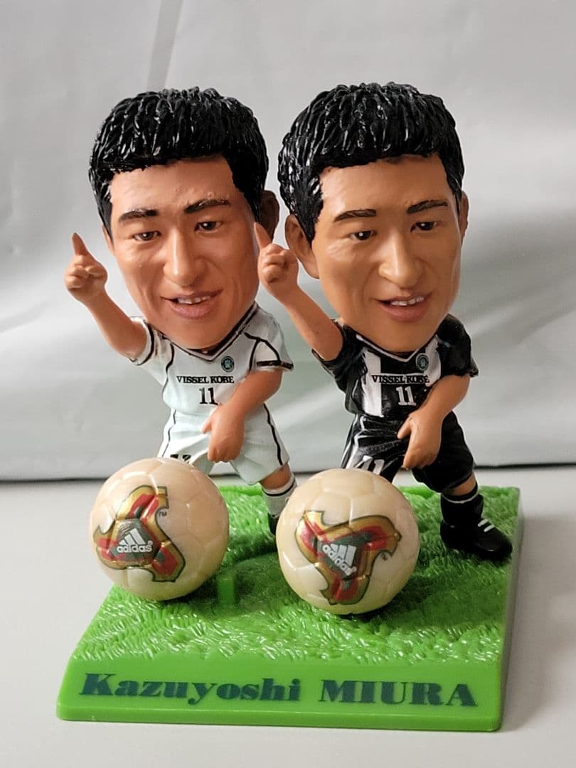 三浦知良 ヴィッセル神戸 フィギュア 2体セット