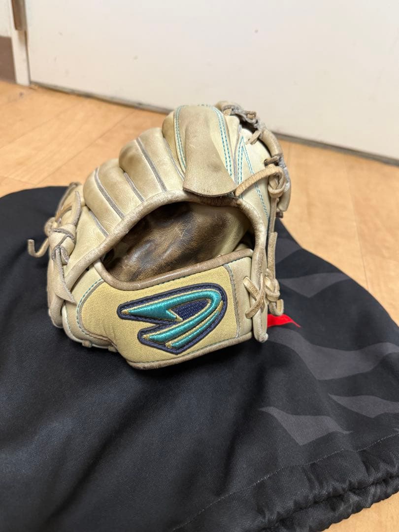 DQuest 硬式グローブ オーダー