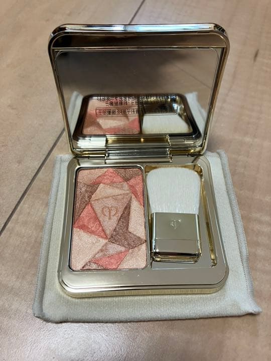 クレ・ド・ポー ボーテ レオスールデクラ