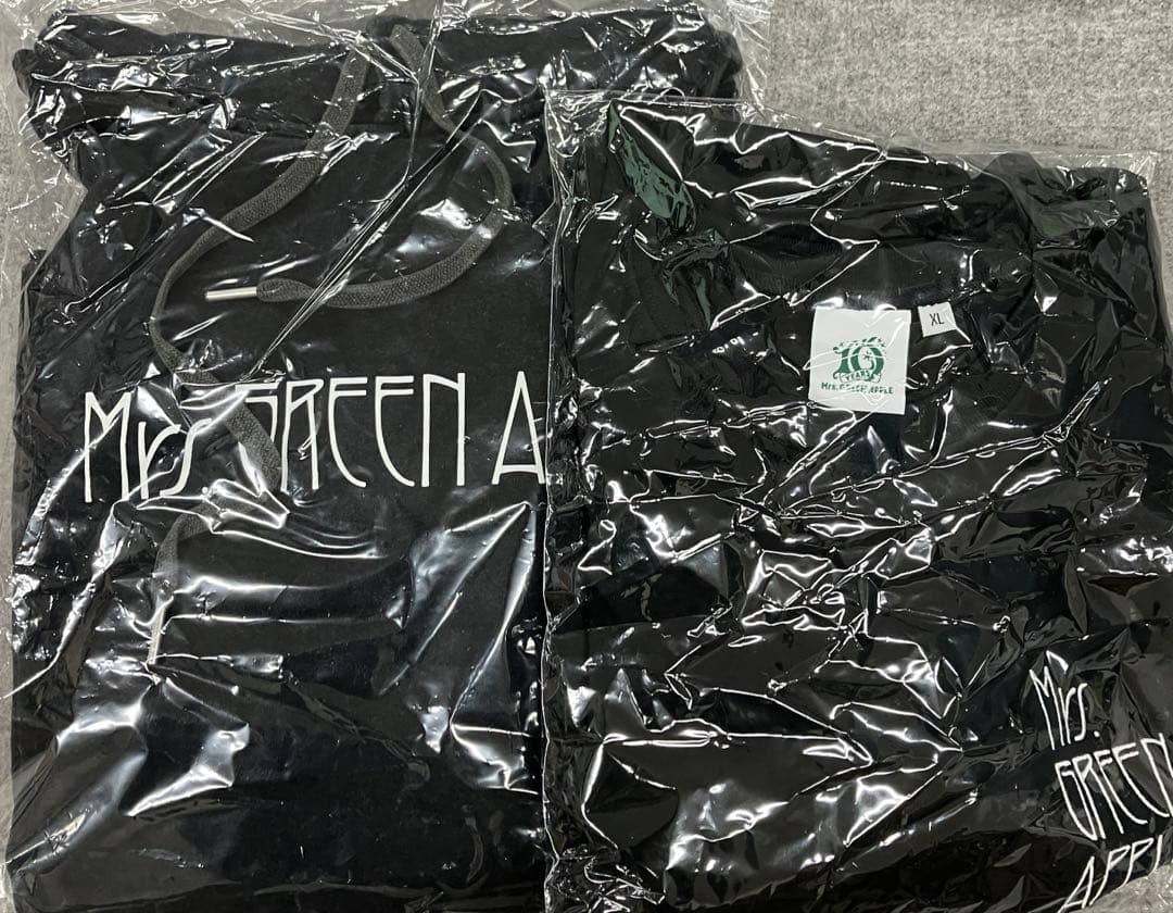 Mrs. GREEN APPLE バベル フーディＭ　ロンＴXL