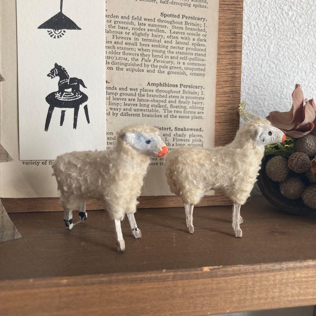 【希少】ドイツアンティーク　儚げな羊さん　A