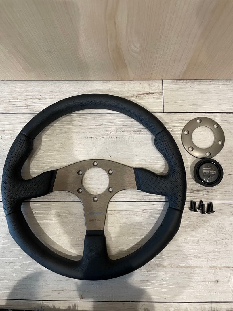 MOMO(モモ) ステアリング レース 35パイ R-11