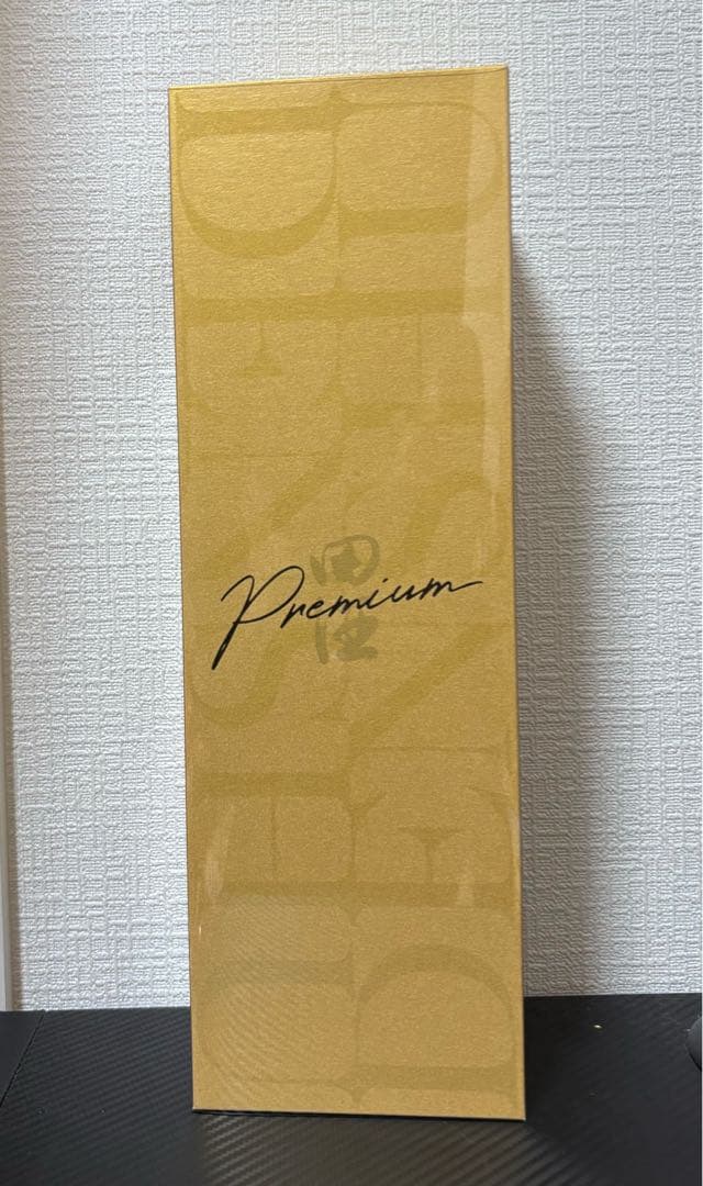田酒　純米大吟醸　Premium 720ml 化粧箱付　新品未開封