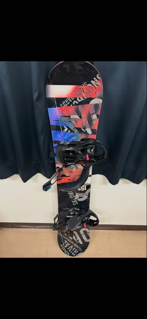 SALOMON スノーボード グラフィックデザイン バインディング付き