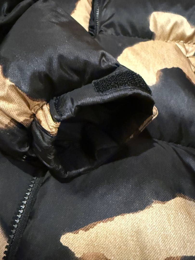 Supreme×The North Face Bleached Nuptse