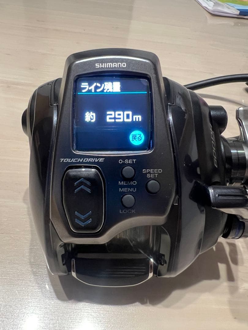 美品　23シマノ電動リール フォースマスター 600ダブルハンドル　右ハンドル