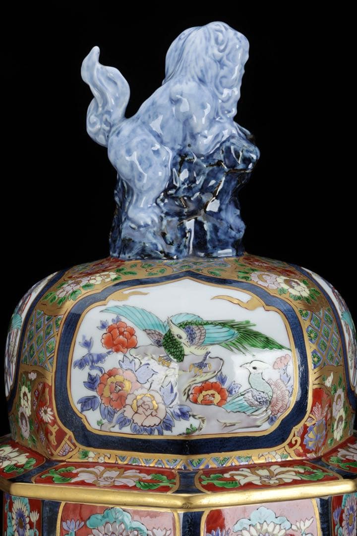 s*a様 有田焼 朱明窯 藤井朱明 染錦金彩獅子蓋孔雀図沈香壺 三段飾壺 特大9