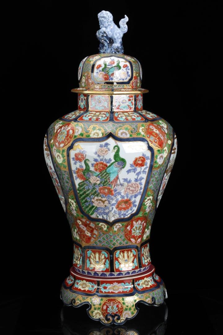 s*a様 有田焼 朱明窯 藤井朱明 染錦金彩獅子蓋孔雀図沈香壺 三段飾壺 特大9