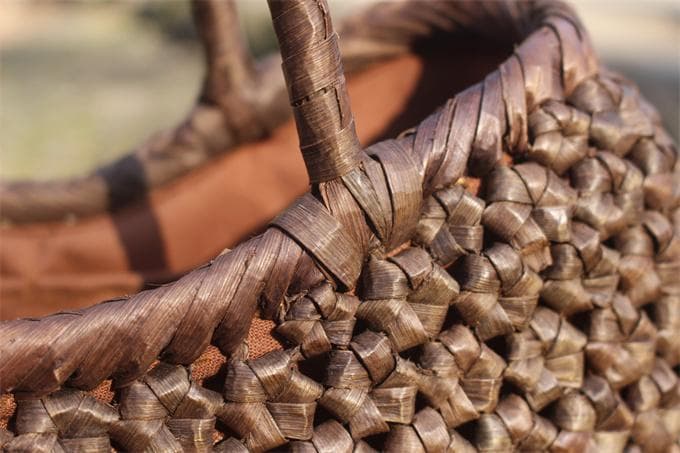 山胡桃木 クルミ 六角花結び編み 山葡萄 籠 かご バッグ コンパクト 巾着