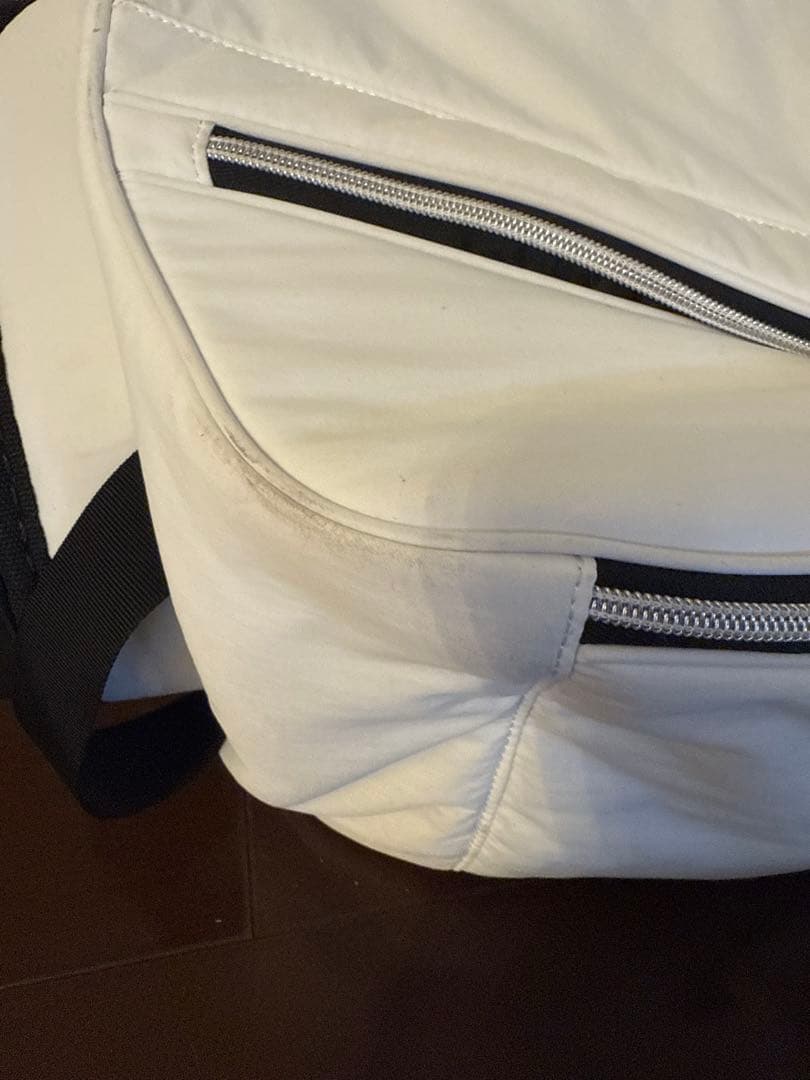   ホワイト キャディバッグ　スタンドタイプ　軽量