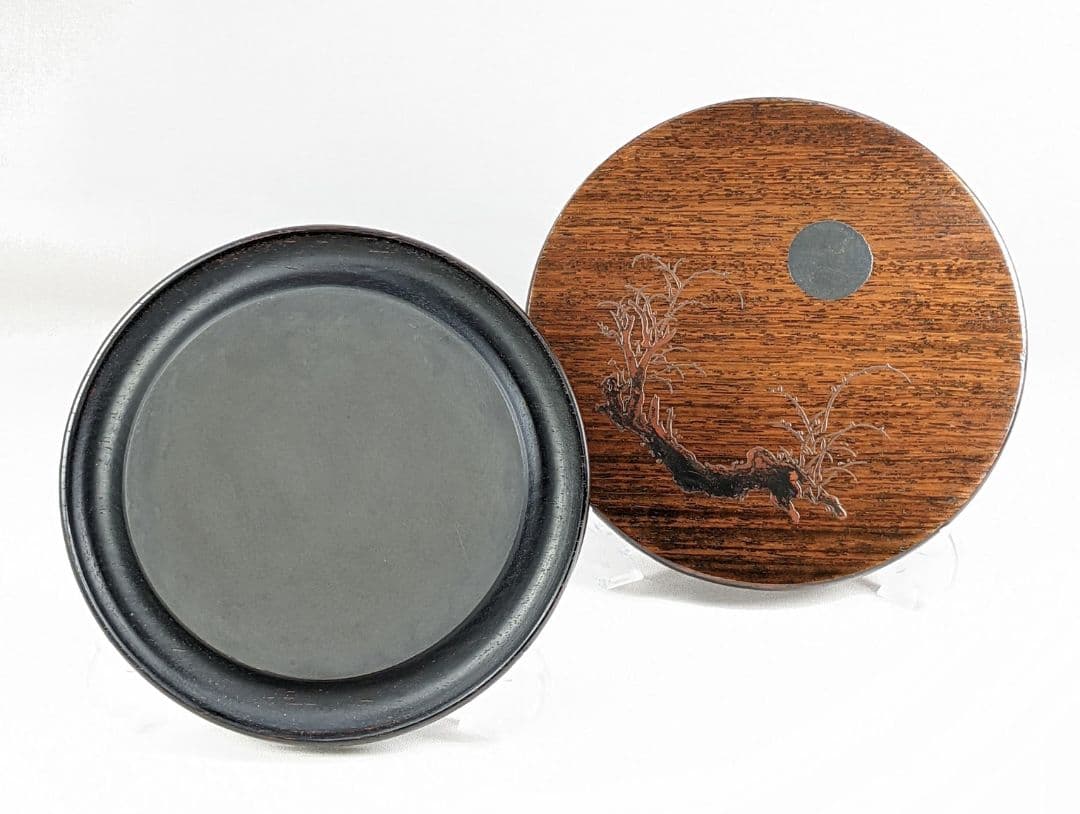 未使用　漆硯（しっけん）　蓋は古紫檀に拭き漆技法　盛絵漆　伝統美術工芸　題：春宴