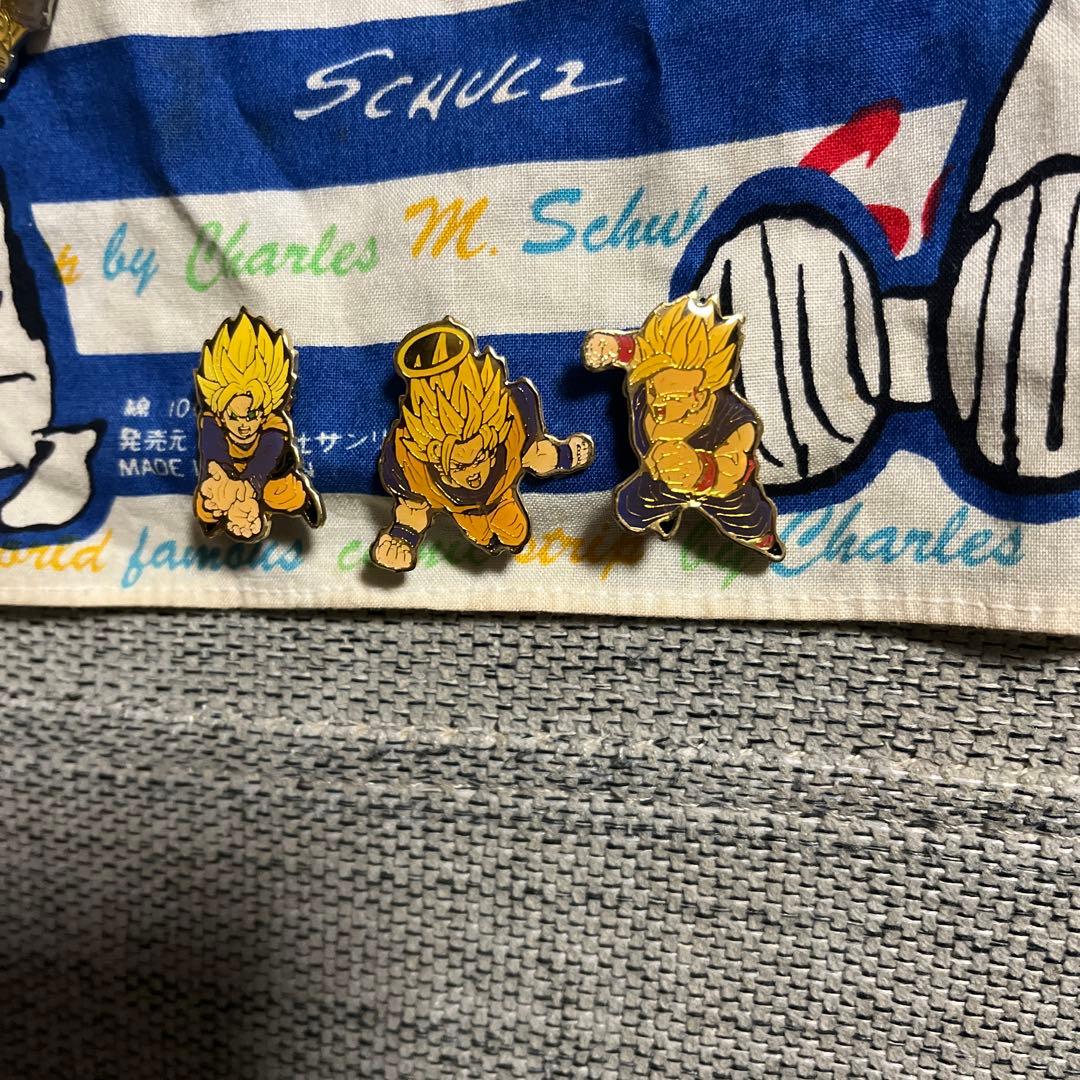 希少1995年ドラゴンボール ピンバッジ 3個セット