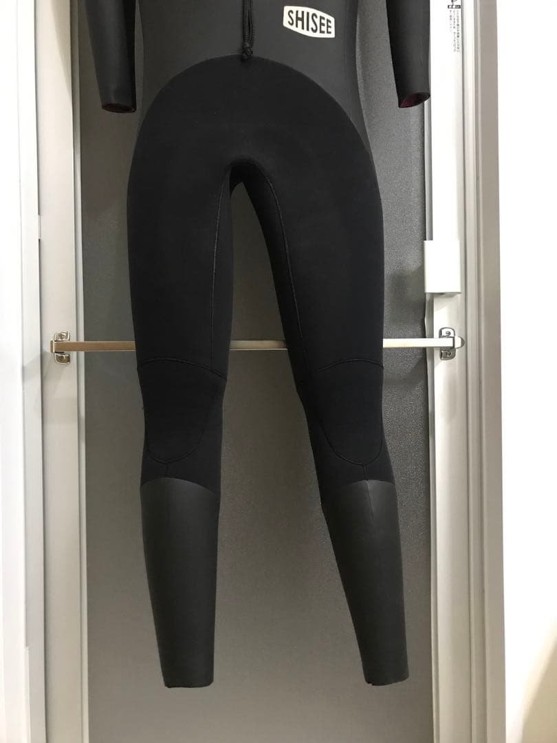 国産高品質　SHISEE セミドライ　ウェットスーツ
