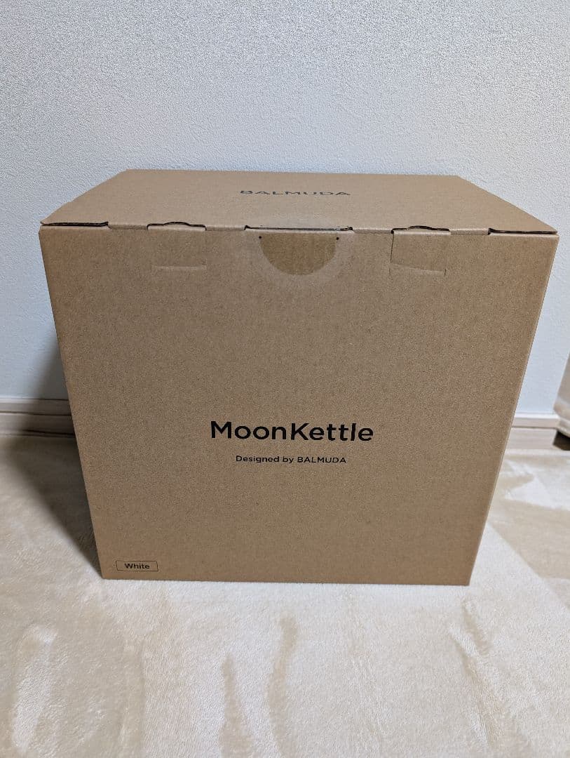 バルミューダ　ムーンケトル　ホワイト