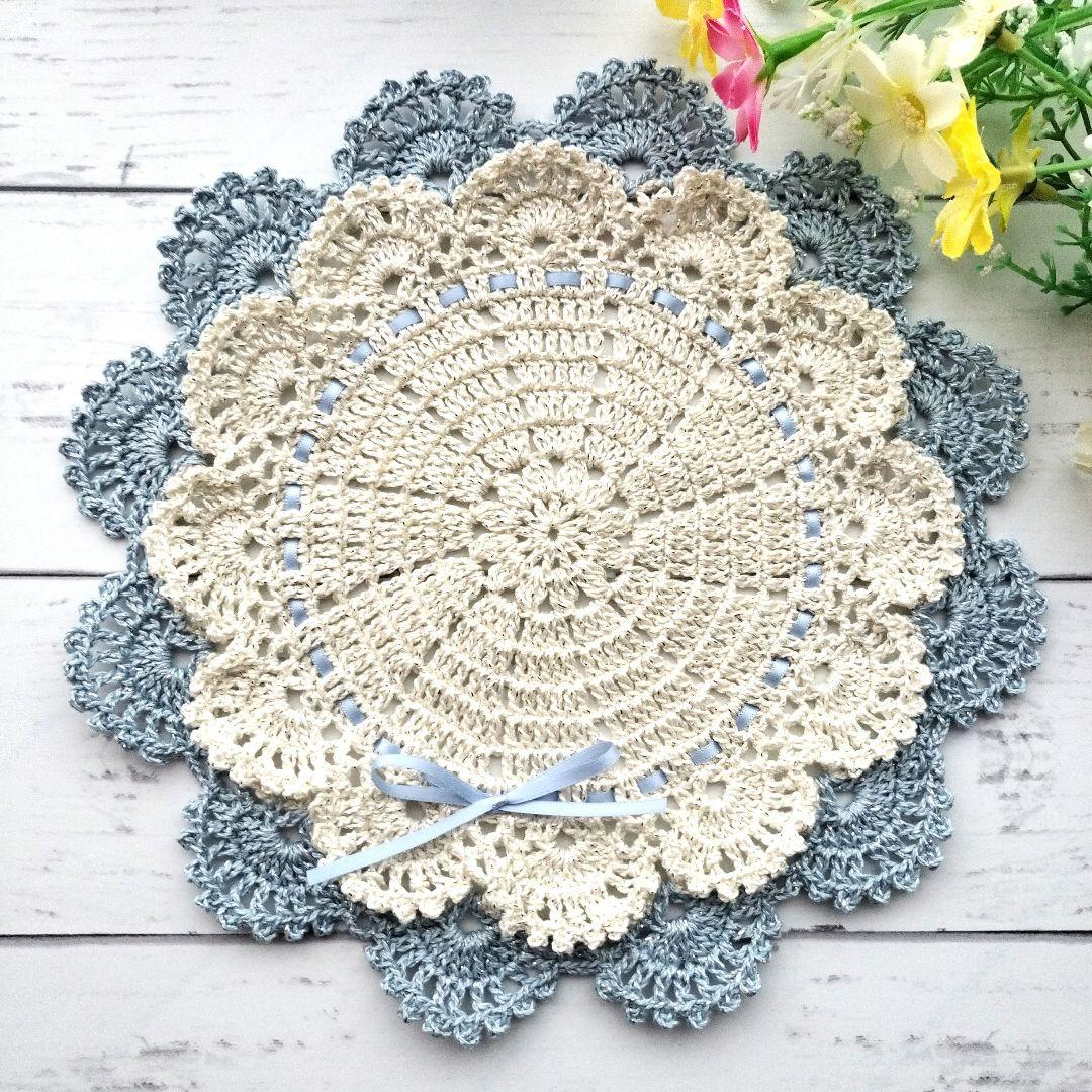 にしこ　レース編みドイリー　インテリア　テーブルセンター
