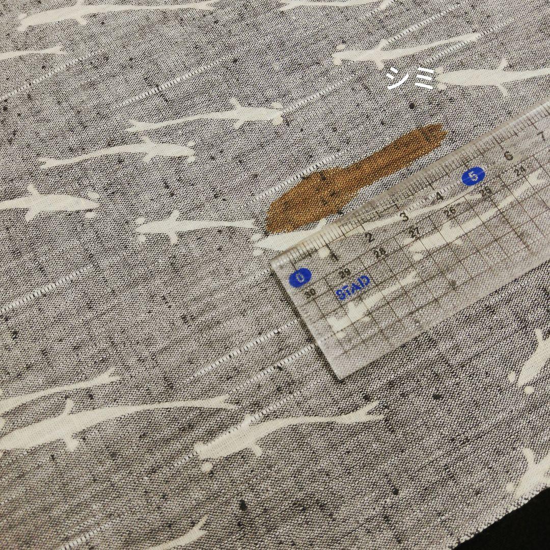 竺仙 綿紬反物　(メダカ紋様　未使用　グレー色系)