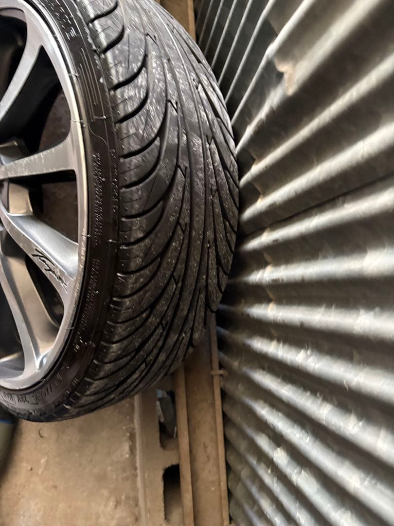 ロクサーニ　16インチ　TTさん専用