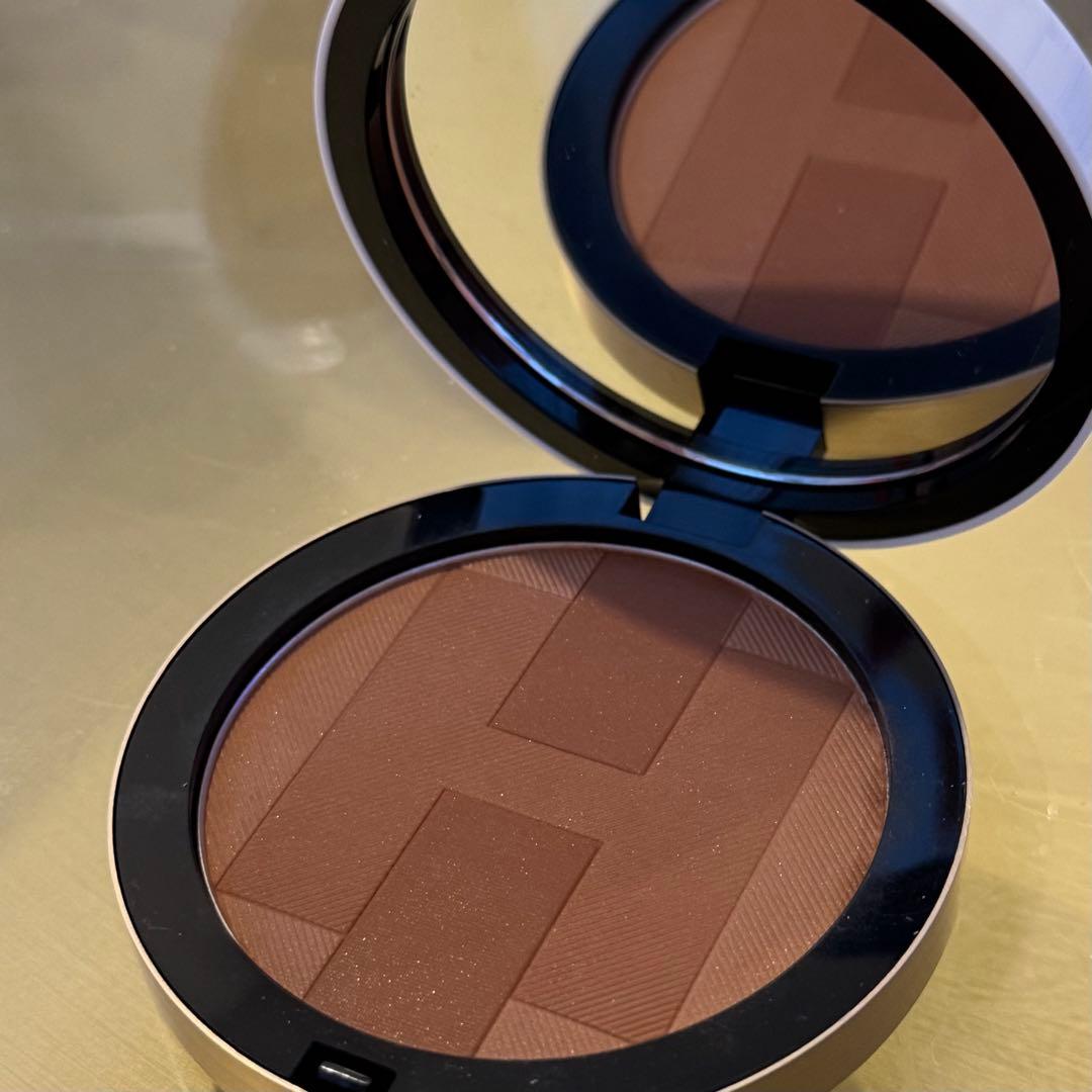 エルメス フェイスパウダー カラー 04 シエンヌ HERMES チーク