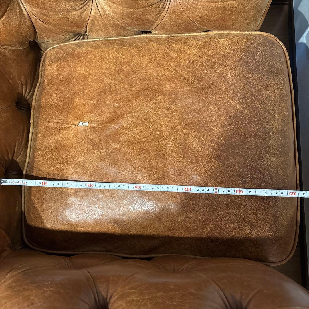 Eiji　ブラウンレザー チェスターフィールドソファ