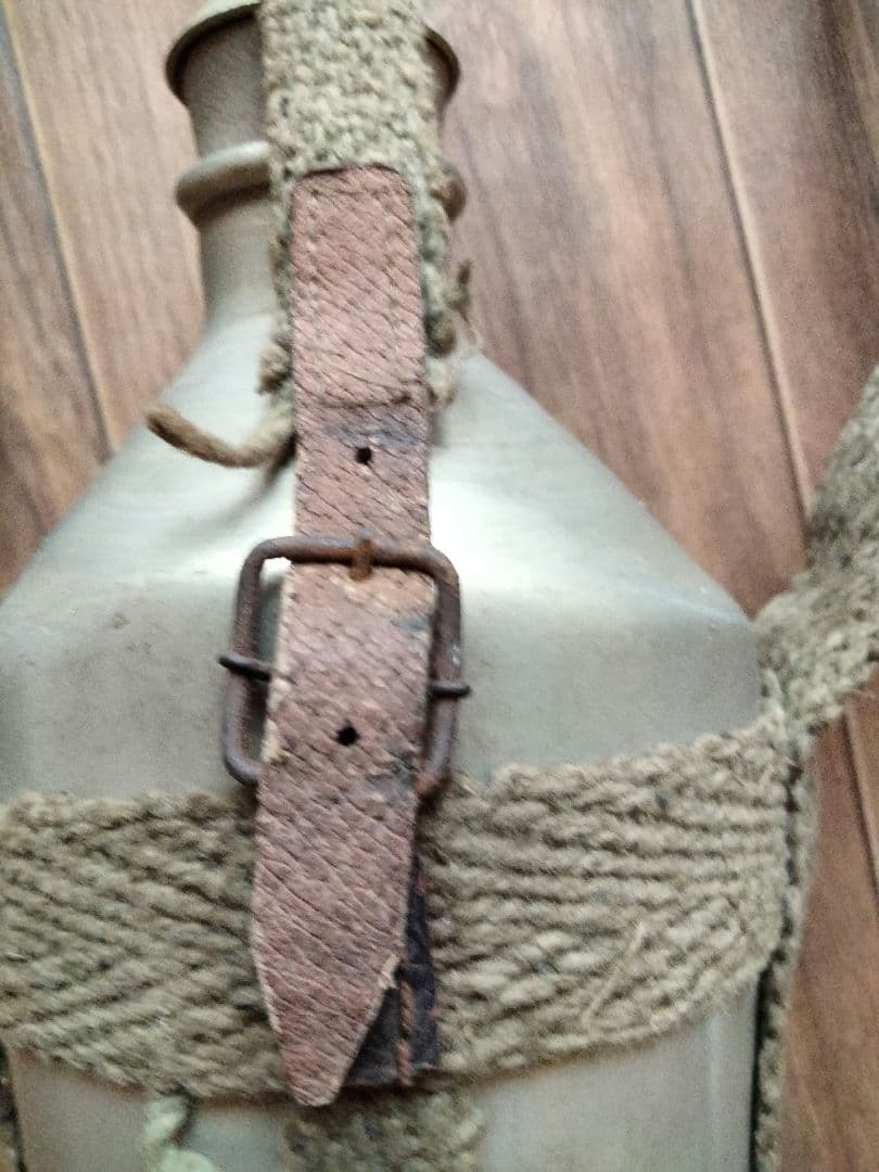 戦時中水筒２点 ＋おまけ本1冊 昭和レトロ 戦争遺品