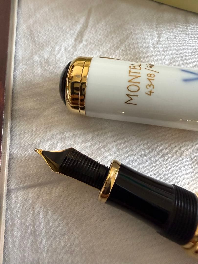 モンブラン万年筆特別限定品、ポンバドゥール侯爵夫人4810