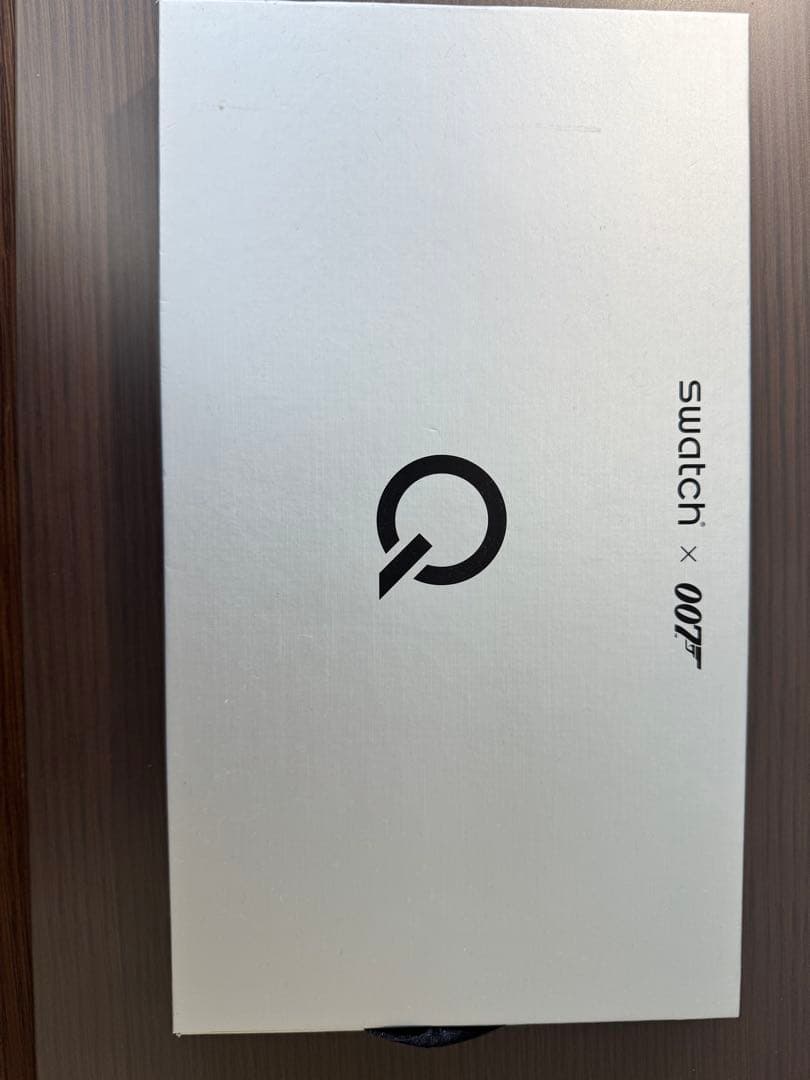 m*送様 値下げ！【激レア】SWATCH 映画007 Qモデル 2Q SS07Z