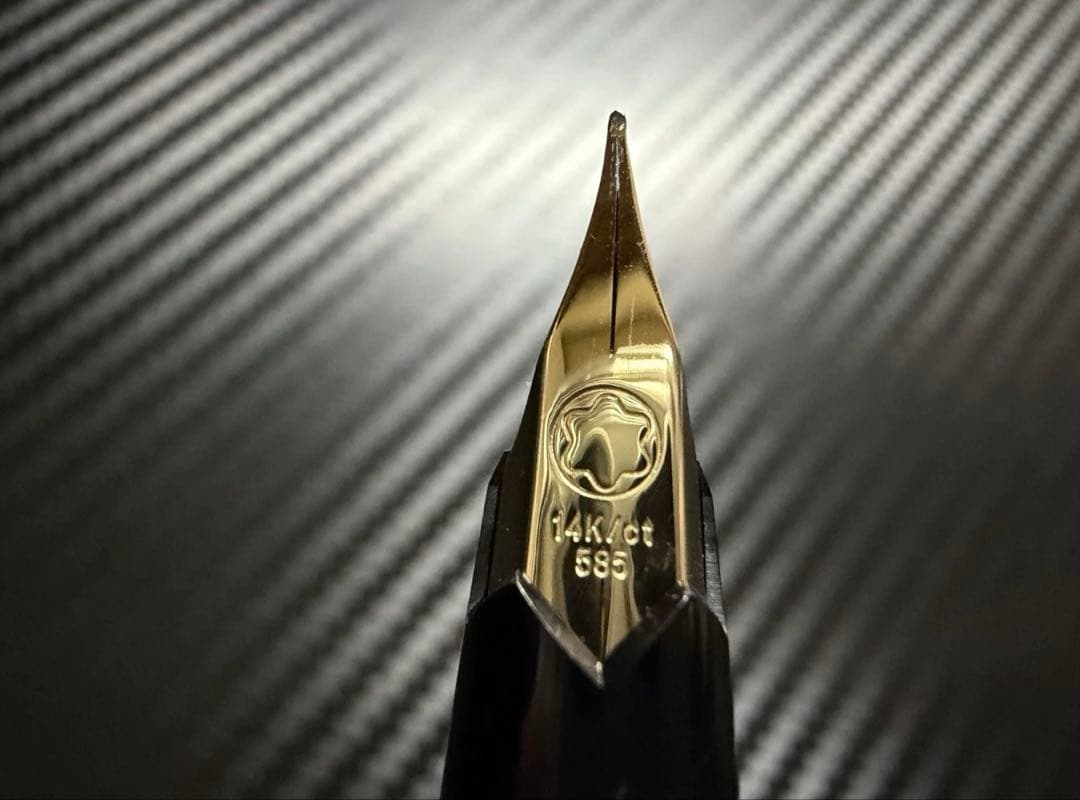 未使用に近い モンブラン No.221 ブラック F 細字 万年筆