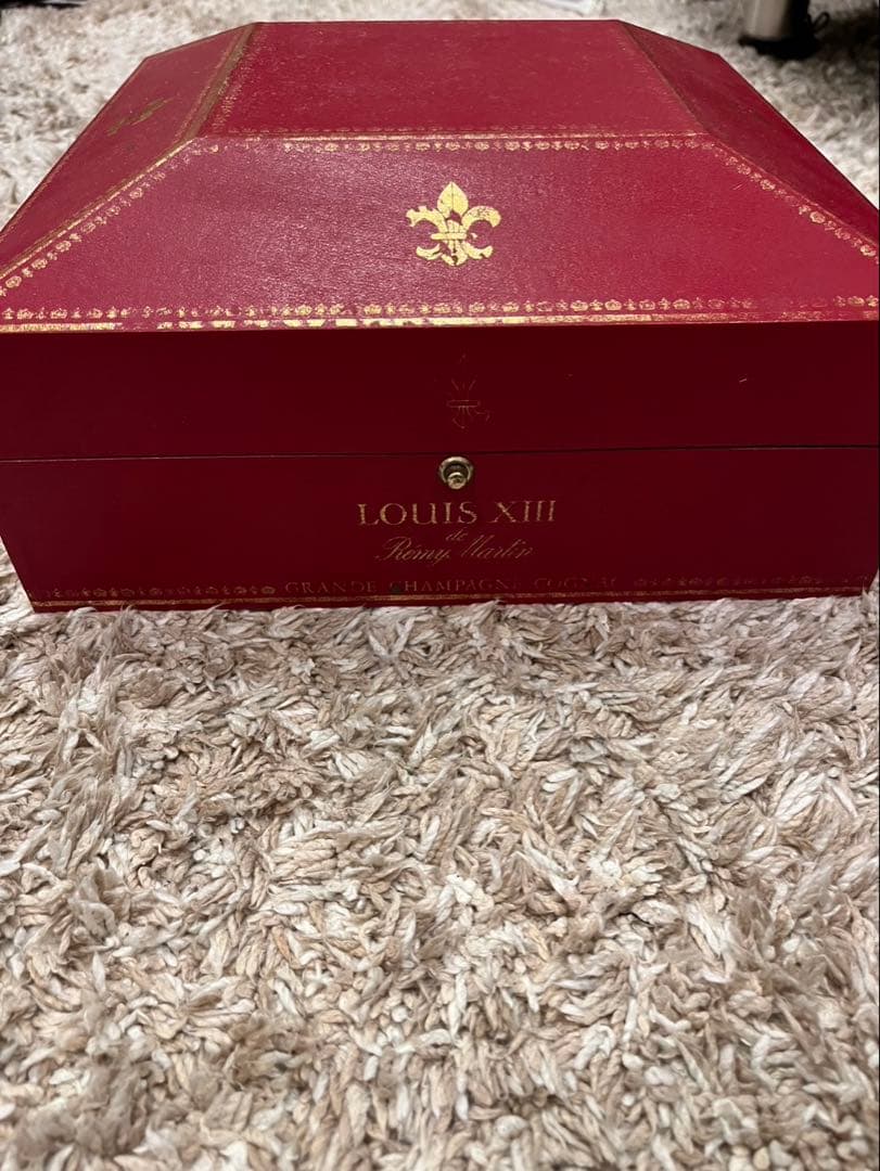 ❤️最終値下げ‼️REMY MARTIN LOUIS XIII金キャップ 四角形箱￼
