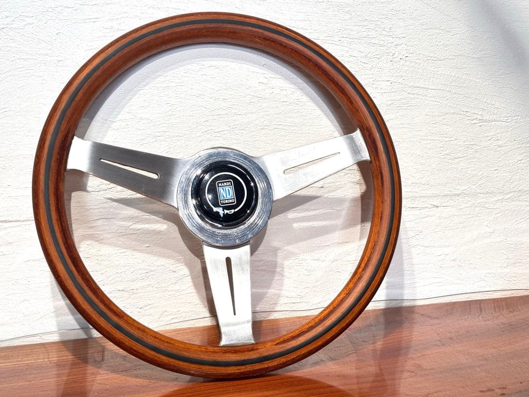 最終価格NARDI クラシック　ウッド　ステアリング　33センチ