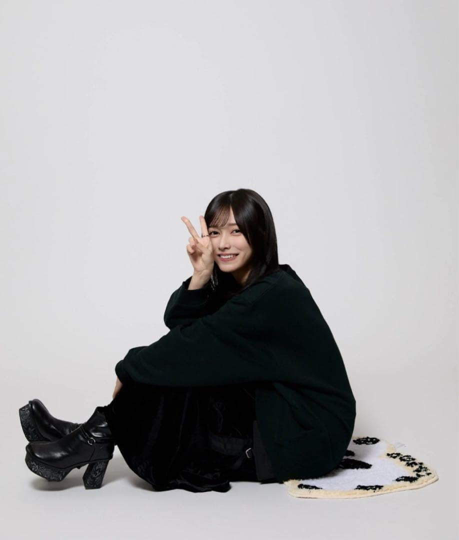 乃木坂46 池田瑛紗 個展 Wings あひるの夢　ラグ