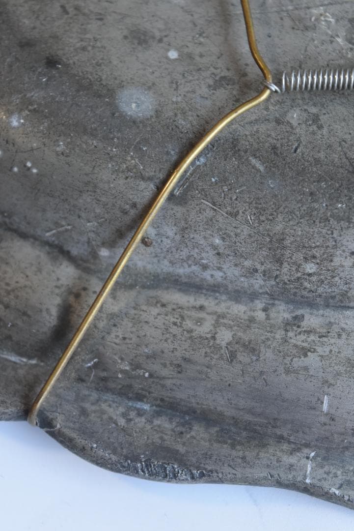 とても重いです！フランス19世紀　キズキズのエタン花リム楕円皿　アンティーク