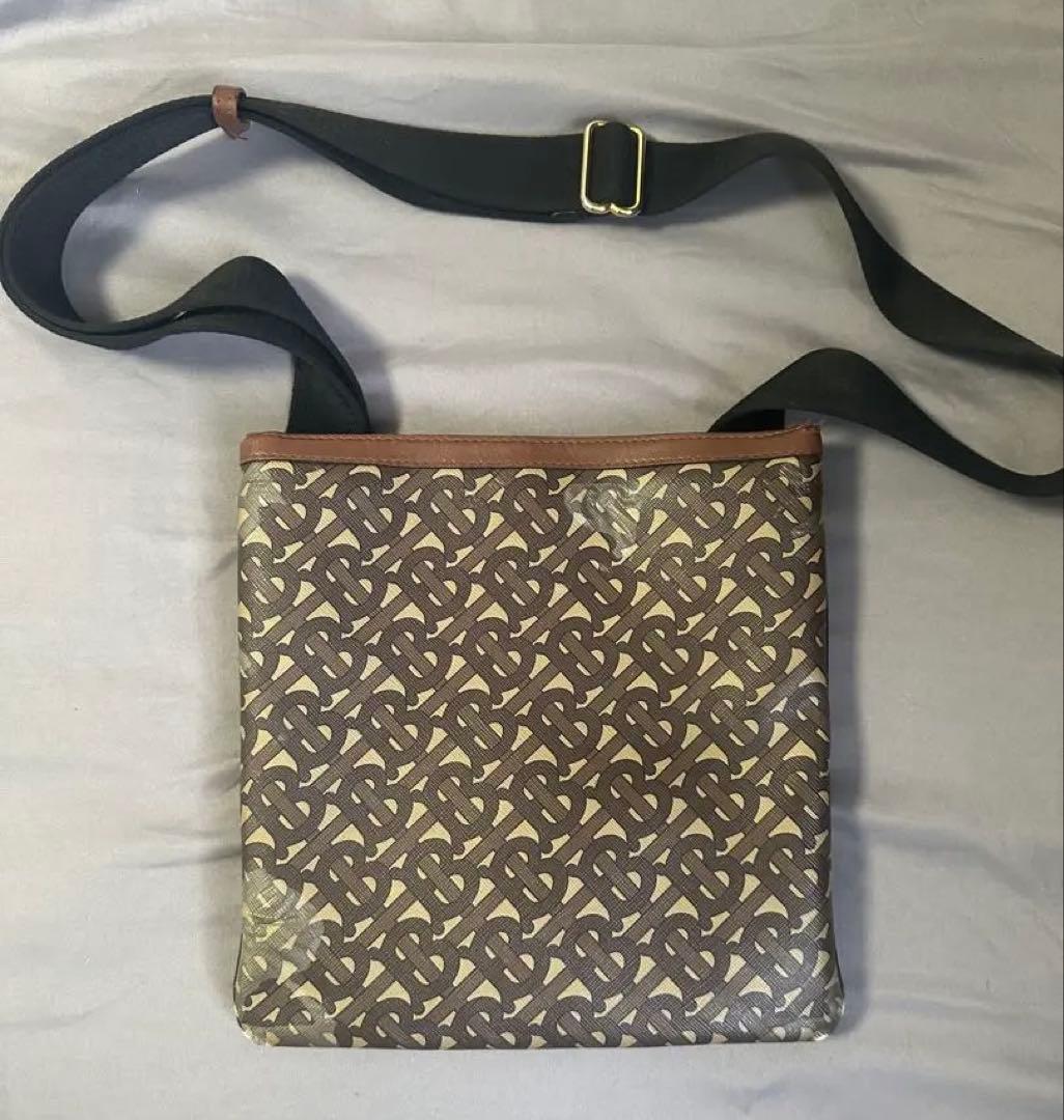 Burberry ショルダーバッグ　モノグラム　アナグラム