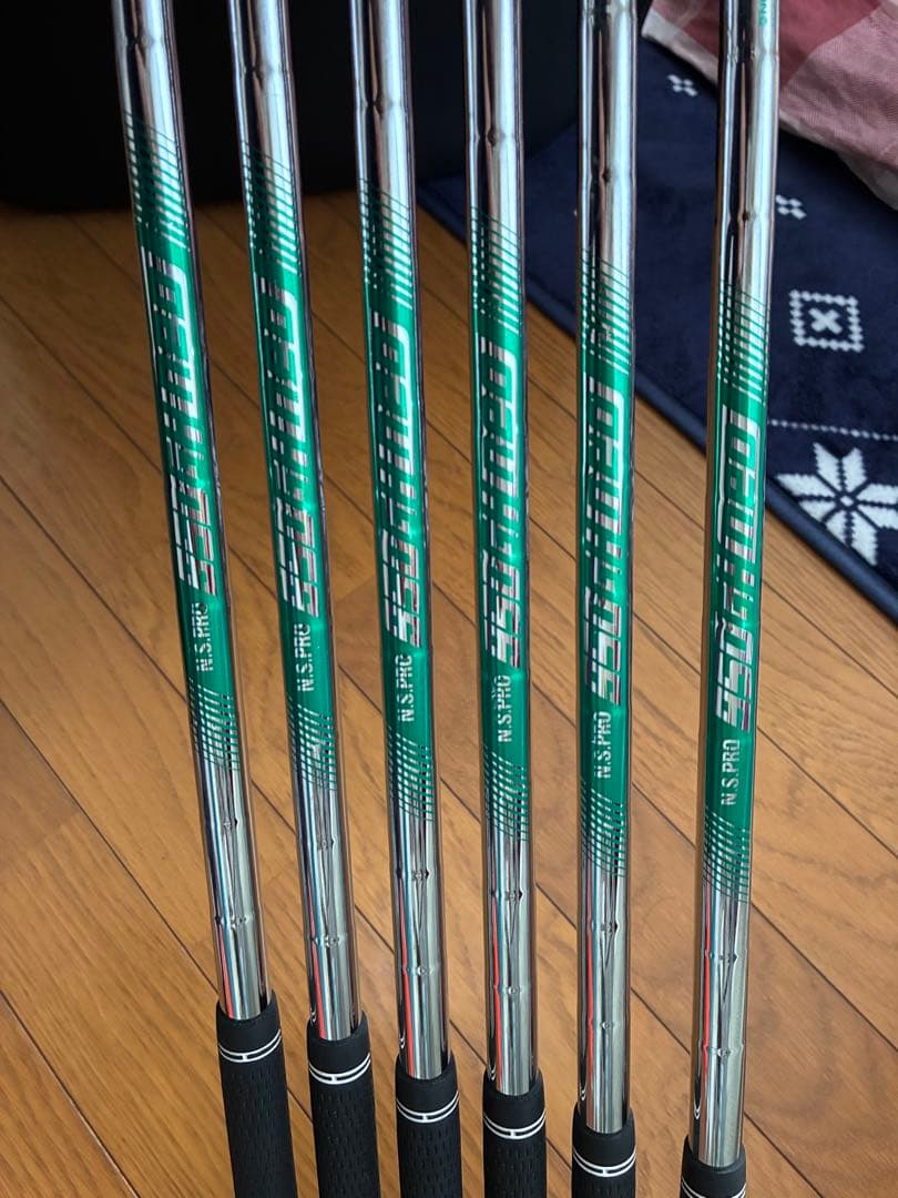 スリクソン　ZX7 アイアン　5-PW 6本 NS950NEO S メーカー特注