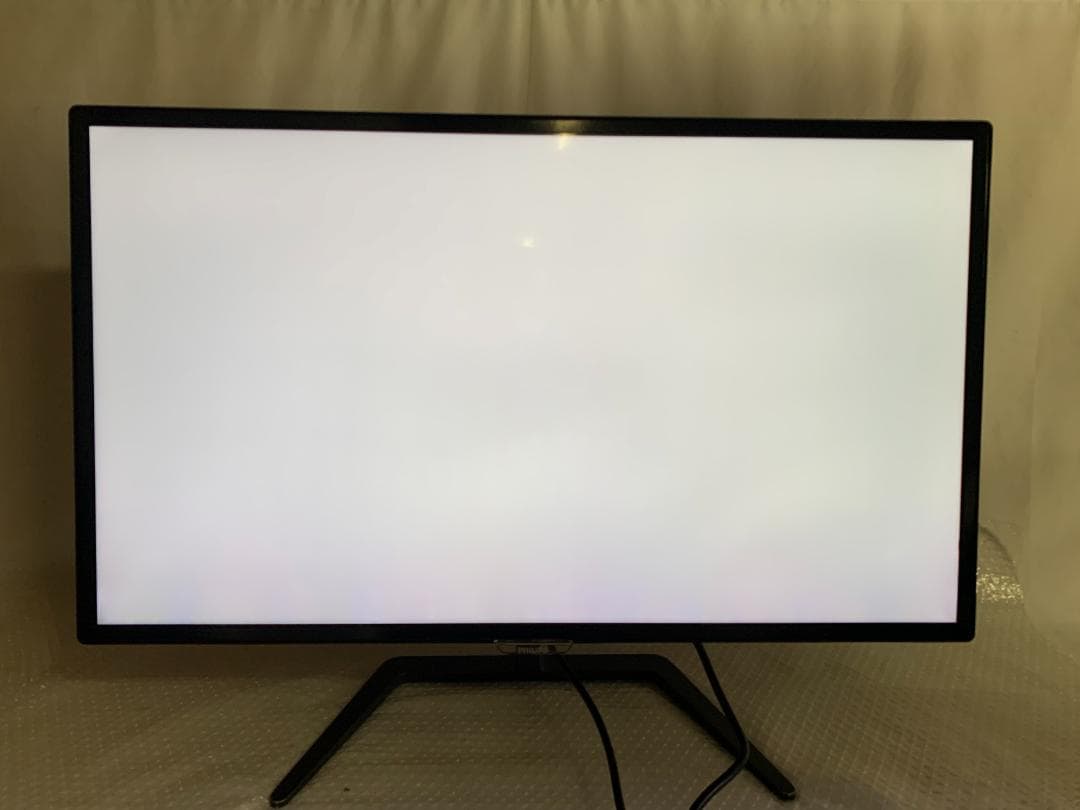 内蔵スピーカーPhilips 323E7QDAB/11 31.5 インチモニター