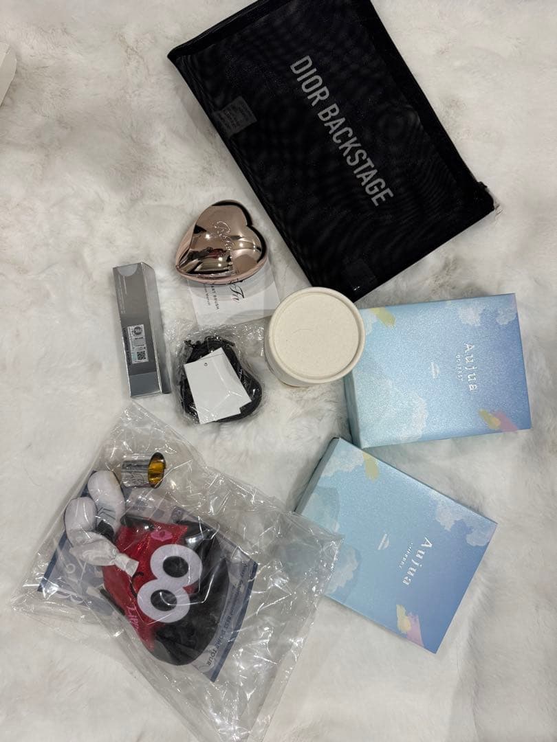【全て新品未使用】リファ、ディオールポーチ、ラッシュアデェクトなど８点セット❣️