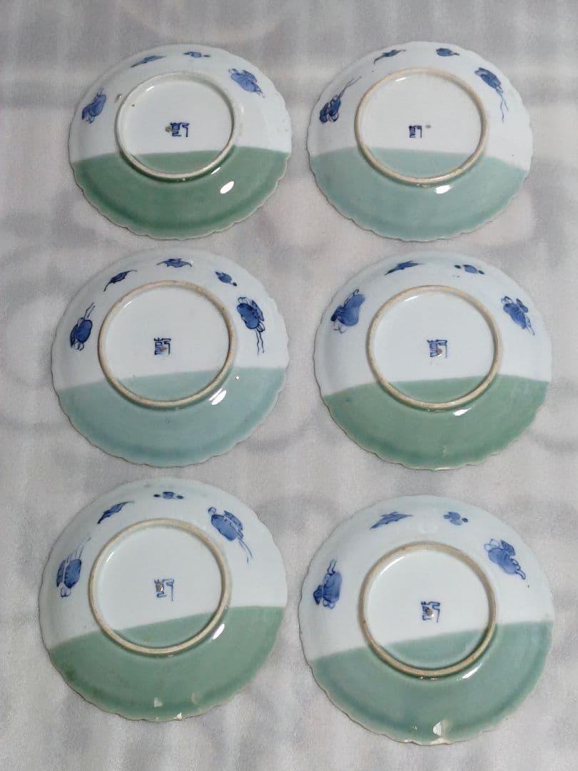 古伊万里　青磁　染付　風景皿　中皿　骨董　輪花形