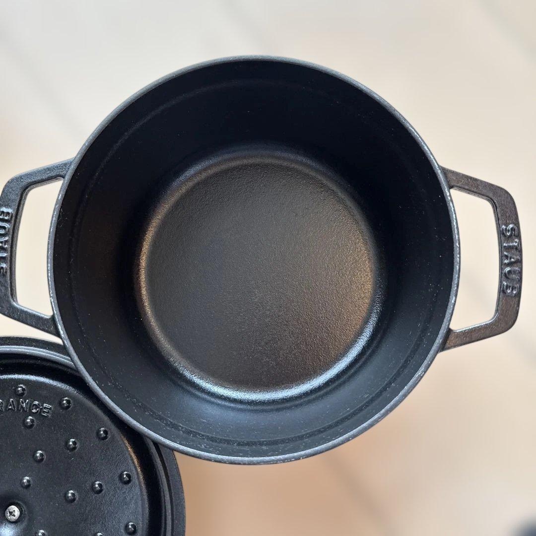 ストウブ ピコ・ココット ラウンド 22cm