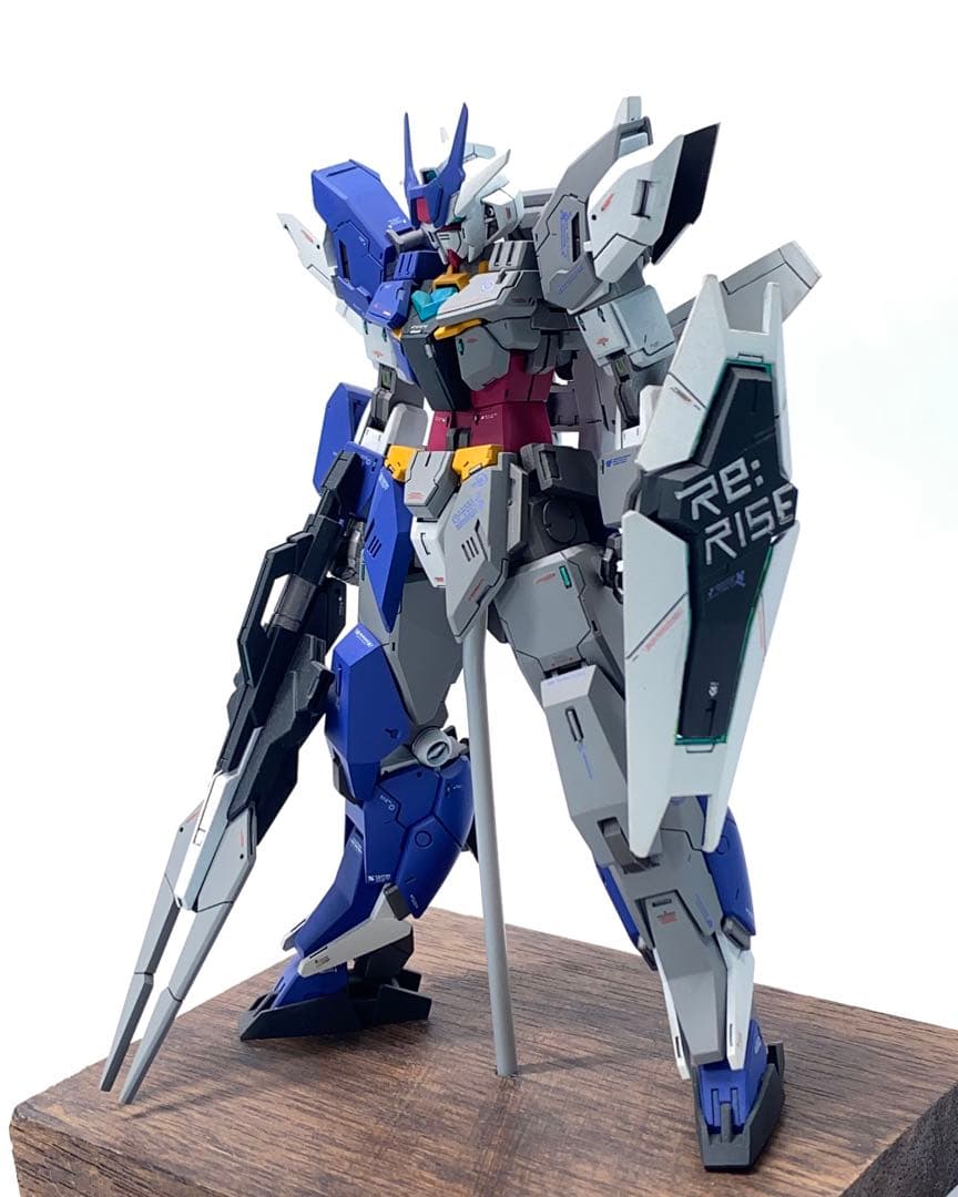 ガンプラ アースリィーガンダム　完成　全塗装品