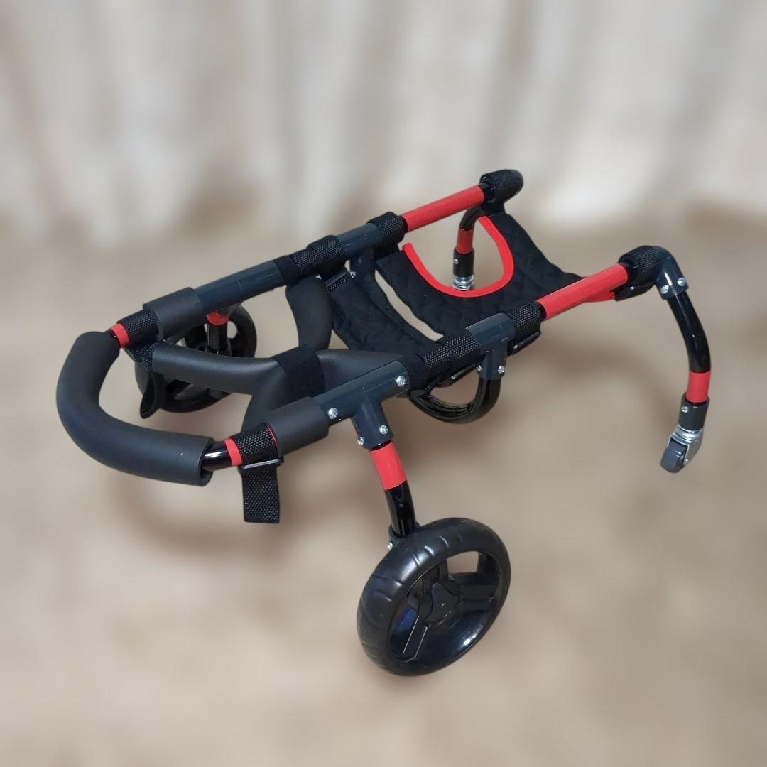 ワンちゃん4輪　リハビリ　食事補助　犬用車椅子　介護補助　犬の歩行器