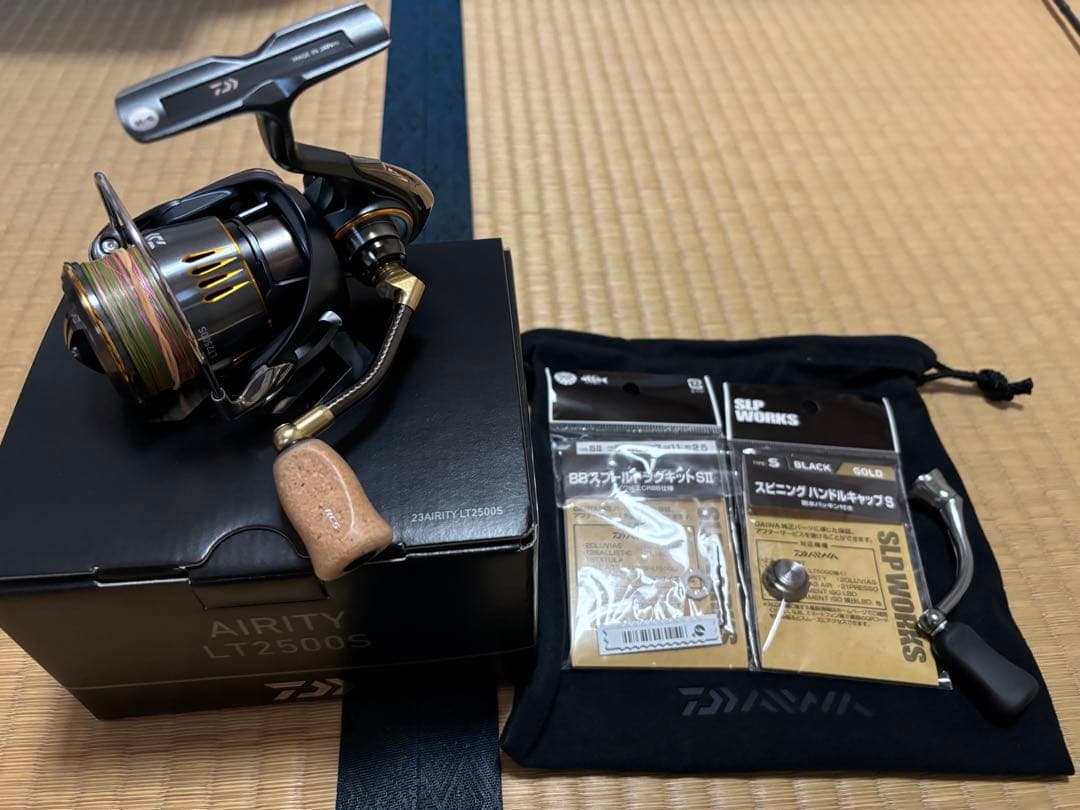 ダイワ　23エアリティLT2500S slp worksカスタム　極美品