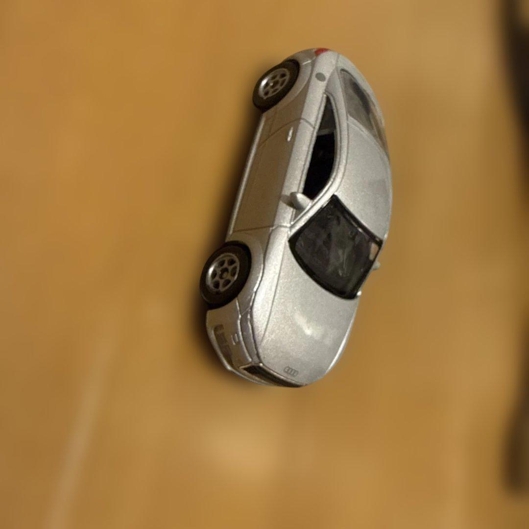 シルバー ミニカー