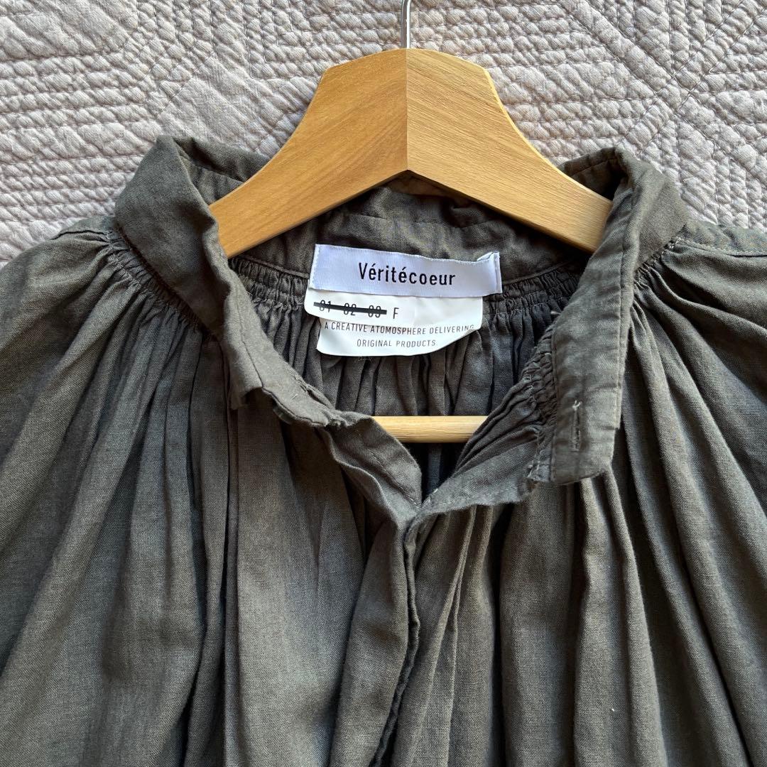 ネジ  Veritecoeur アンティークブラウス