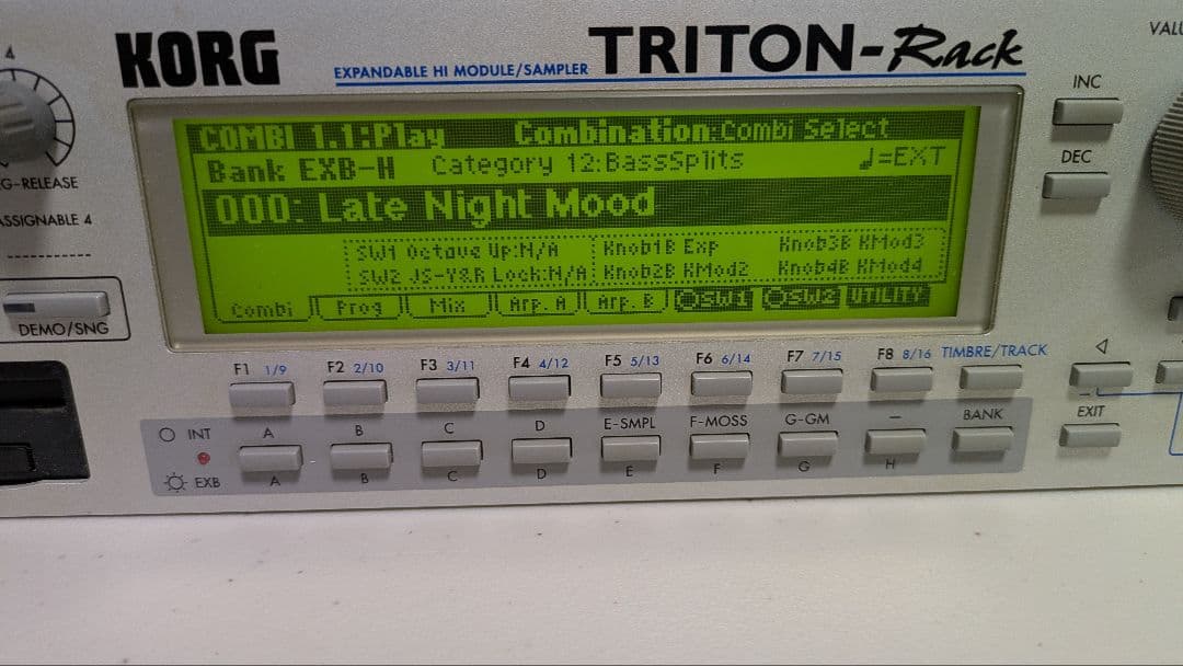 【メンテナンス品】KORG TRITON-Rack+EXB3枚&SIMM48MB