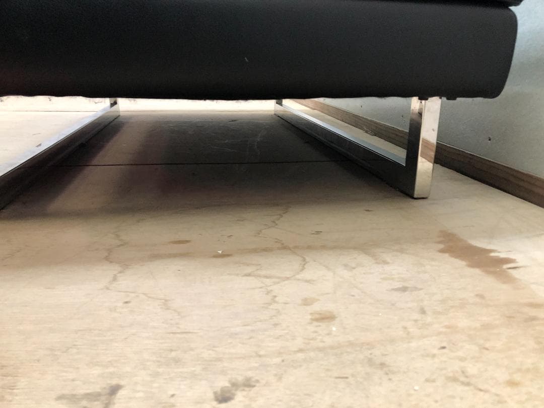 KELVIN GIORMANI 黒総革張り オットマン ブラック　75041-7