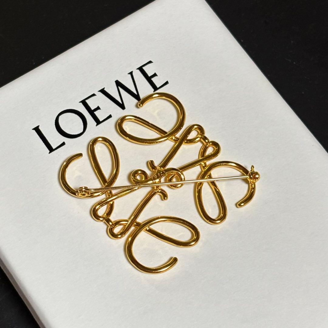 LOEWE ロエベ　ゴールド アナグラムブローチ 　GOLD