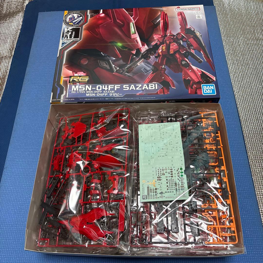 RGサザビー（MSN-04FF SAZABI）
