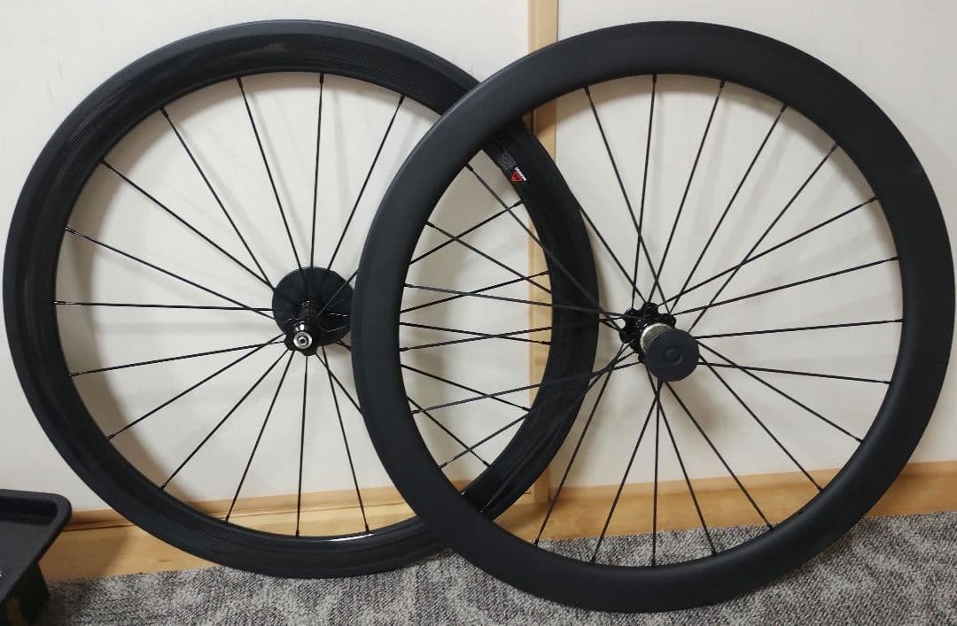 新品未使用　カーボン　チューブラー　ホイール前後リムブレーキ